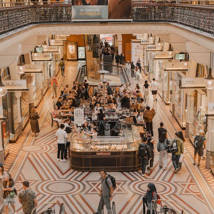 Family-friendly shopping and daily life in Canada